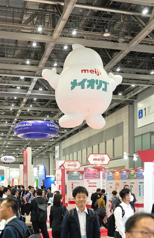 Show floor at Hi Japan