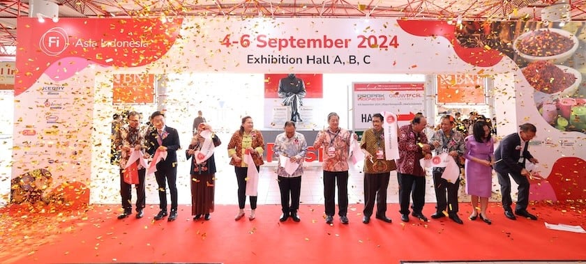 Award winners posing at Fi Asia Indonesia