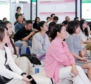 Audience at Hi & Fi China